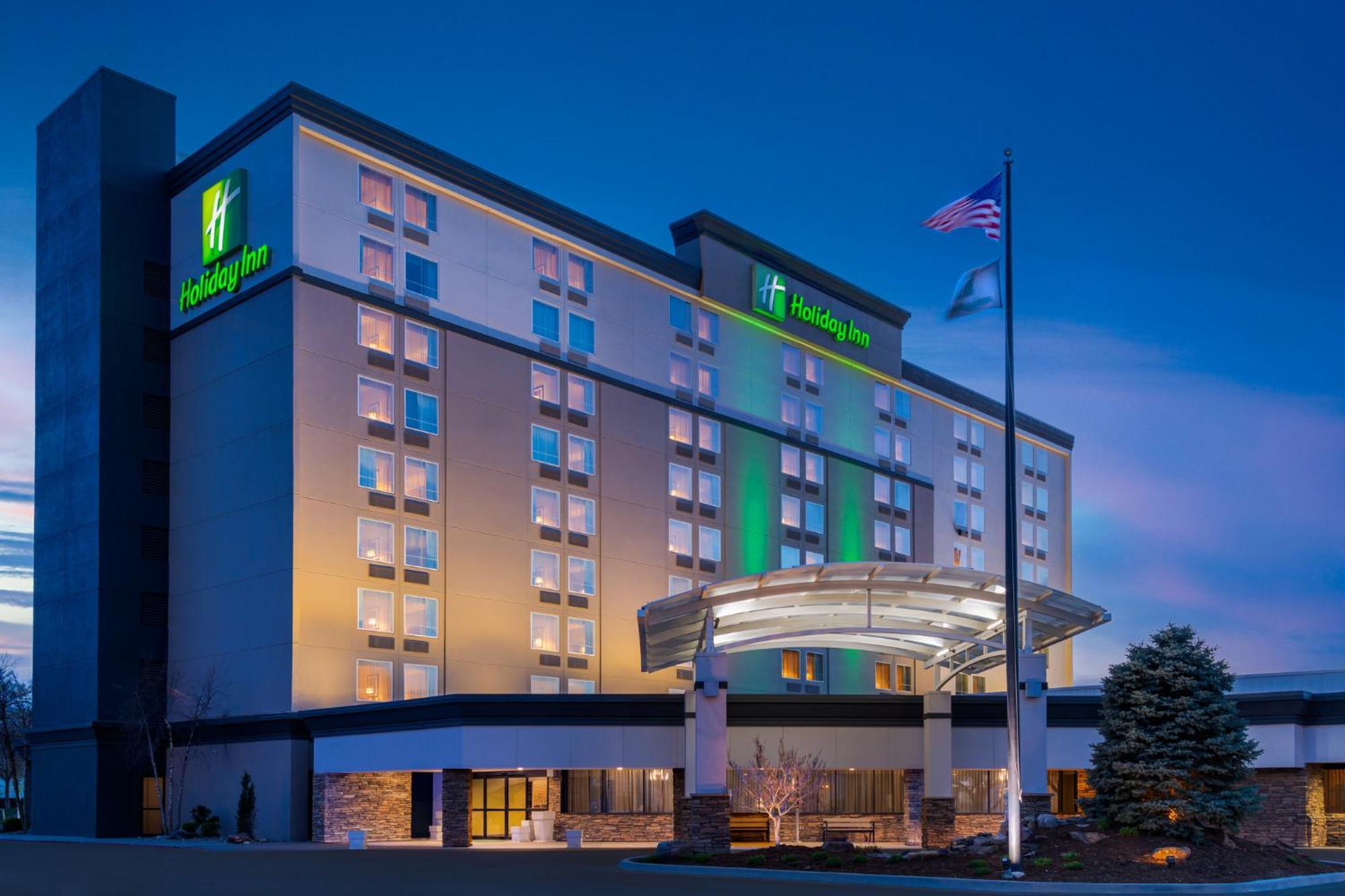 Holiday Inn Wichita East I-35 By Ihg Exterior photo