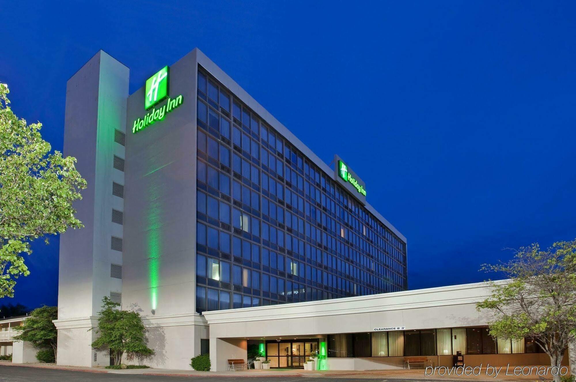 Holiday Inn Wichita East I-35 By Ihg Exterior photo